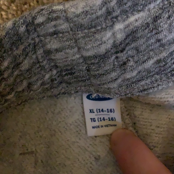 Boys old navy joggers. - Picture 2 of 5
